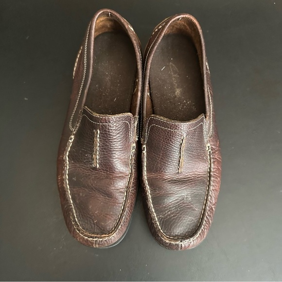 Clarks Loafers Driving Moccasins Shoes size 9M Slip On Brown Leather Comfort - Picture 5 of 8
